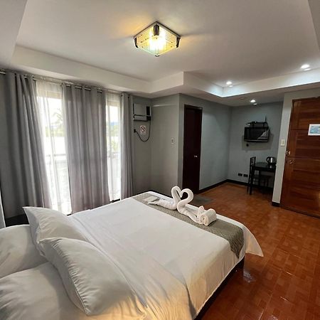 โรงแรมรังยา Tagaytay City ภายนอก รูปภาพ