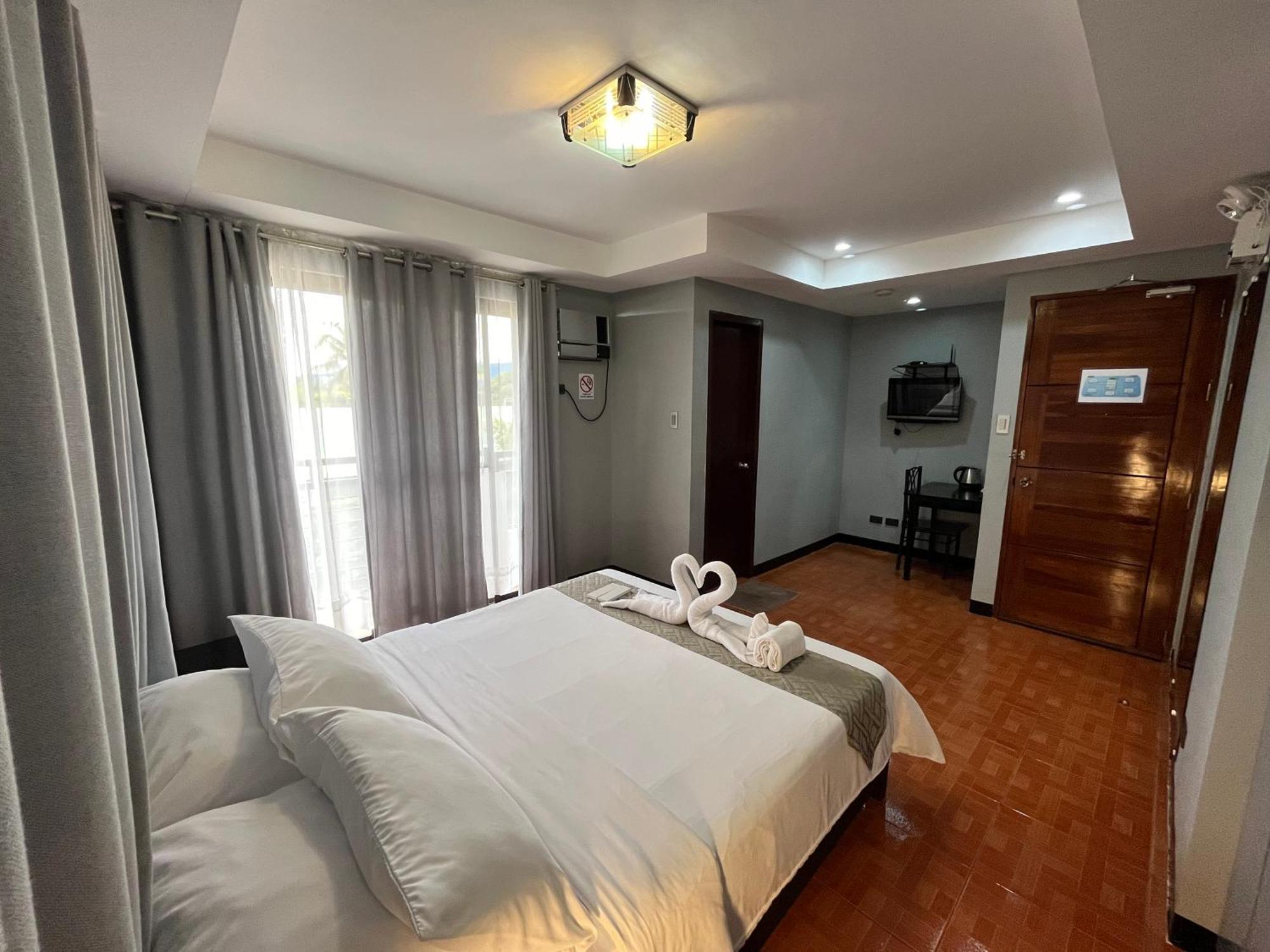 โรงแรมรังยา Tagaytay City ภายนอก รูปภาพ