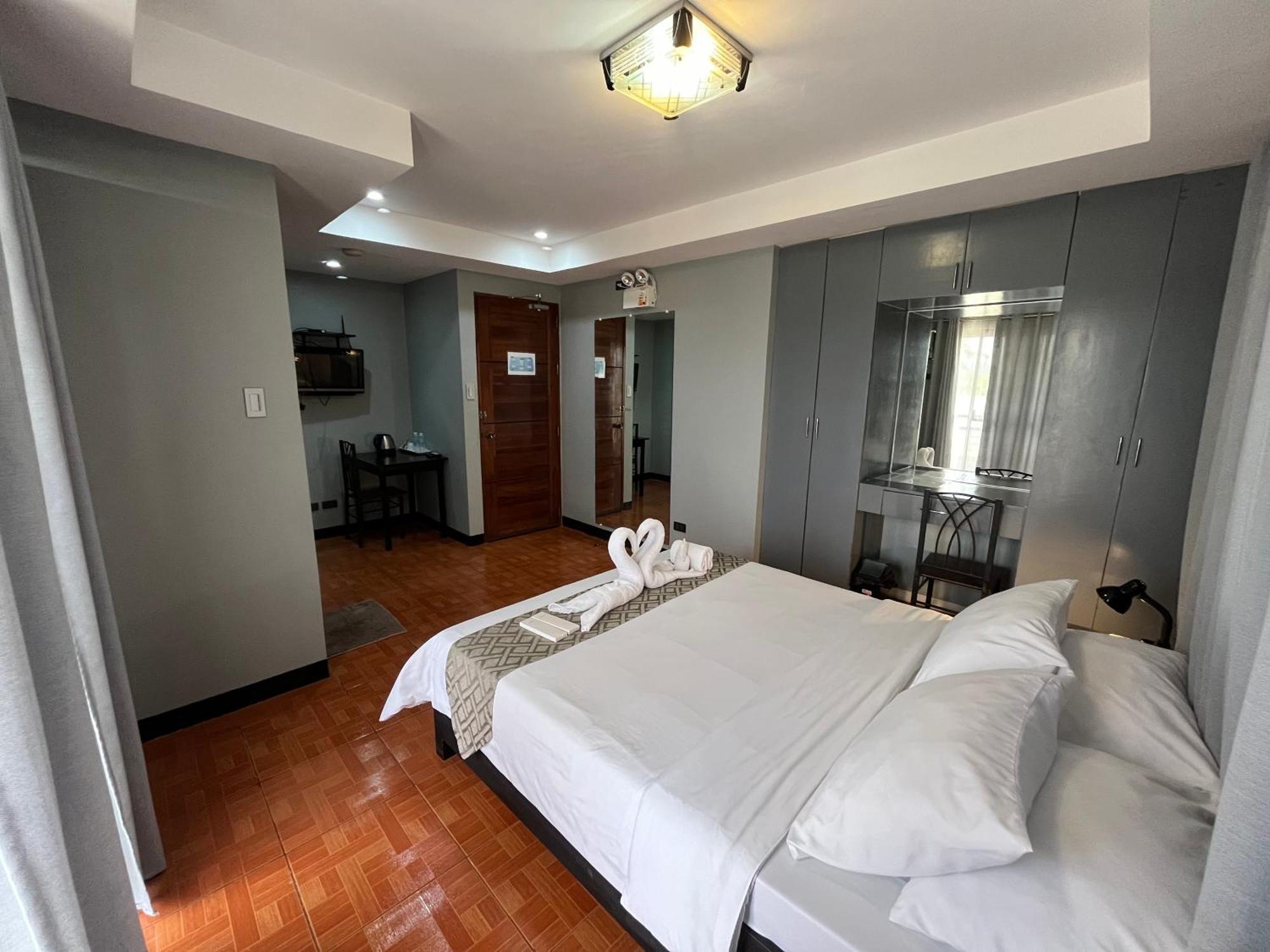 โรงแรมรังยา Tagaytay City ภายนอก รูปภาพ