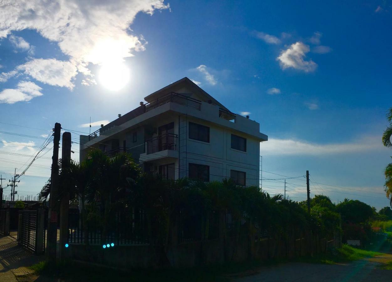 โรงแรมรังยา Tagaytay City ภายนอก รูปภาพ